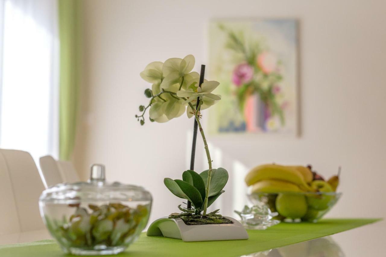 Apartment Snjezana スルニュ エクステリア 写真